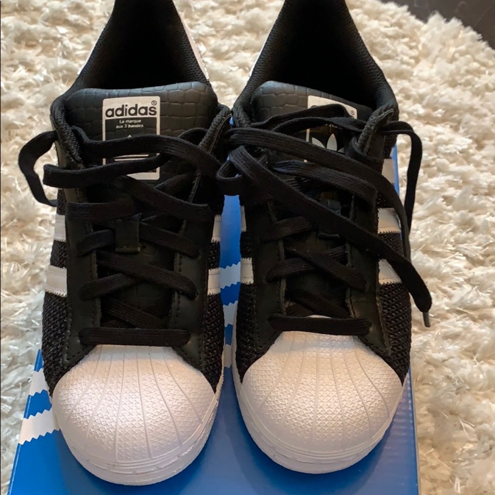 Adidas Superstar